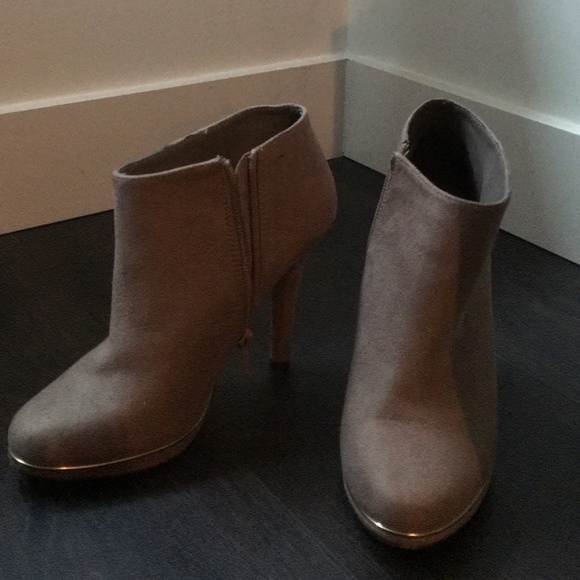 Ankle Booties - Faux Suede - Picture 1 of 2